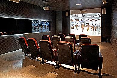 杭州亚运会：《王者荣耀》中国队夺冠 获得电竞项目首枚金牌